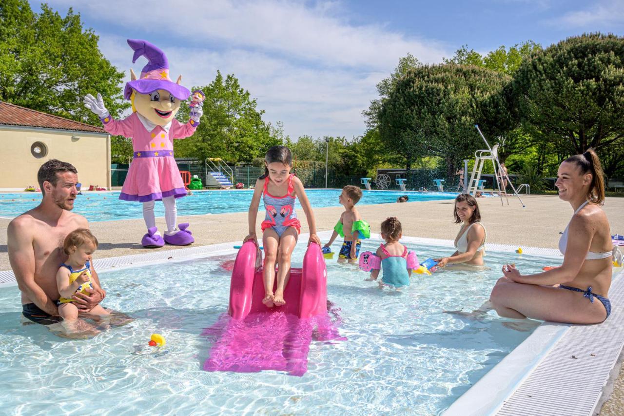 Camping Capfun La Breteche Les Epesses Exterior photo