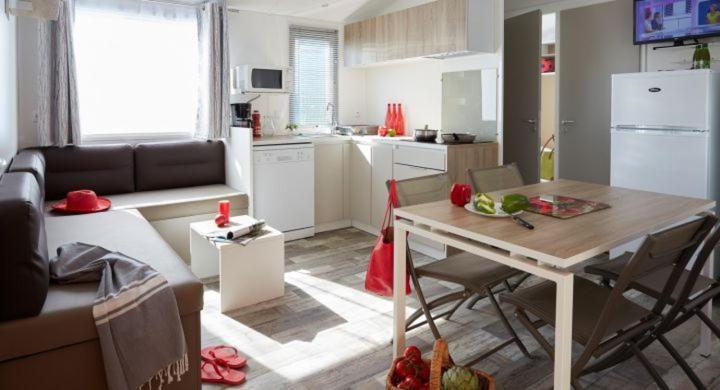 Camping Capfun La Breteche Les Epesses Room photo